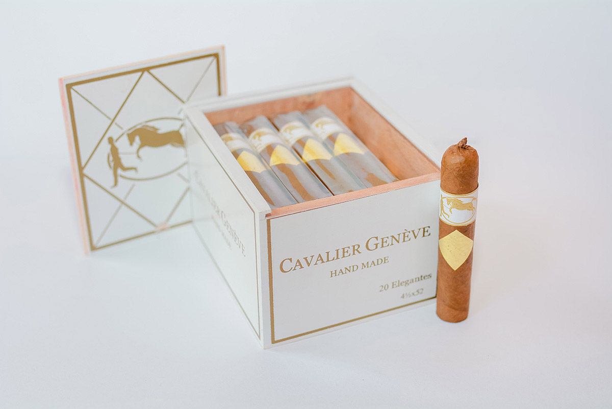 Cigar Review: White Series Elegantes by Cavalier Genève