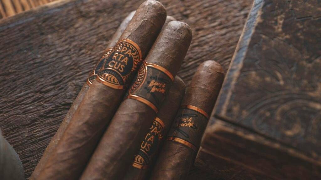 Indulging in Luxury: A Dive into India’s Top Cigar Clubs